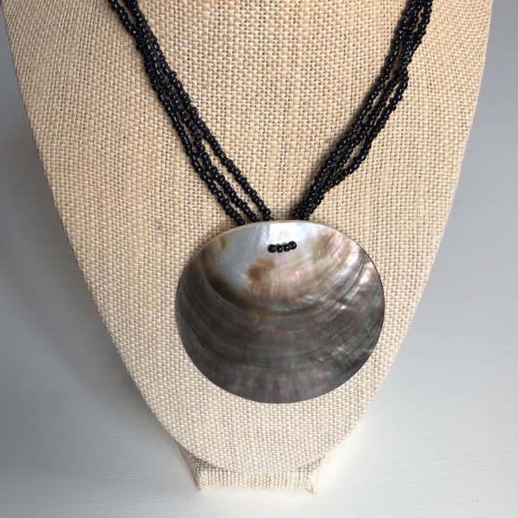 Vintage | Abalone Shell Statement Necklace - Picture 3 of 12